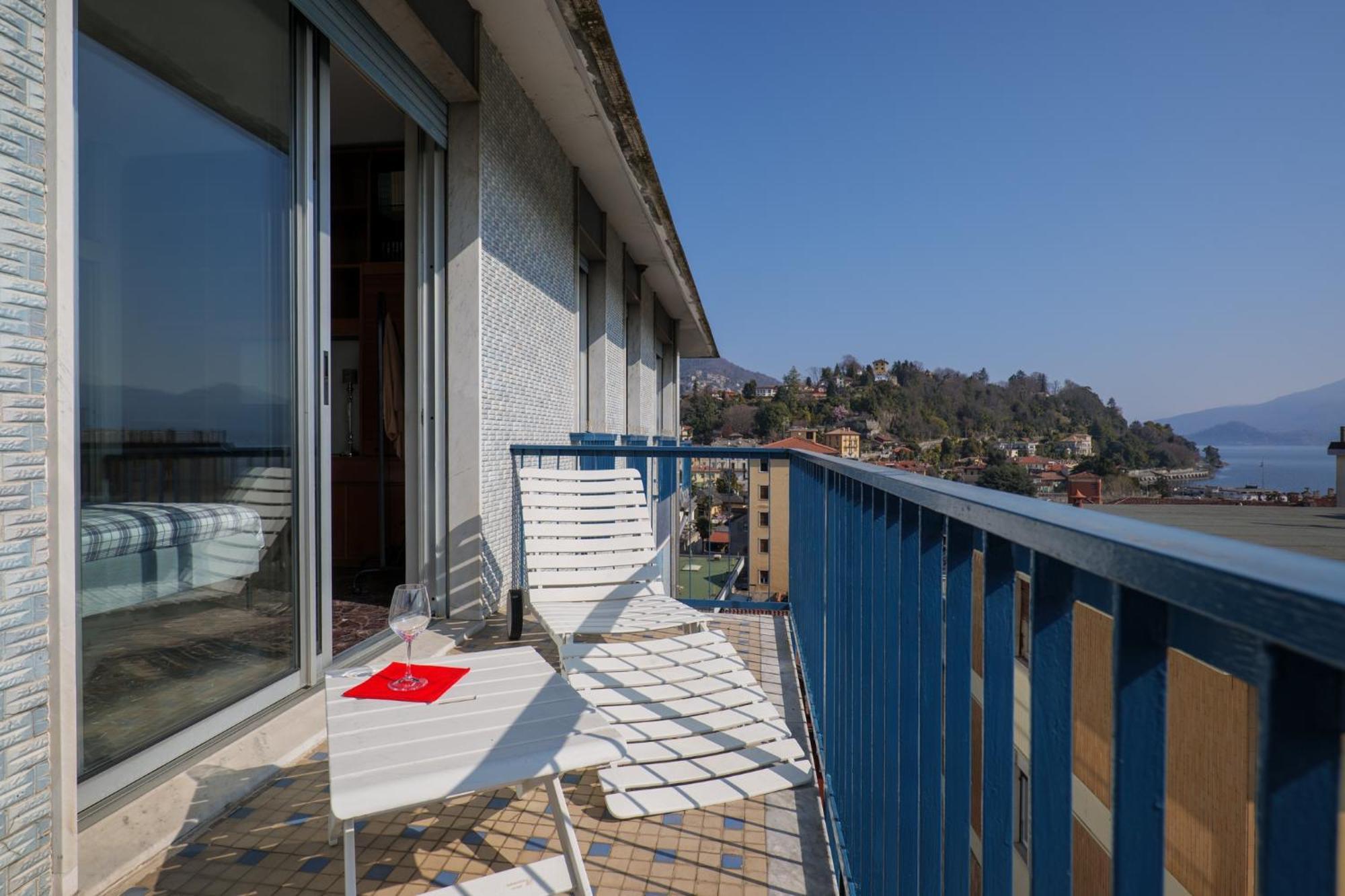 L'Attico Di Susanna Verbania Exterior foto