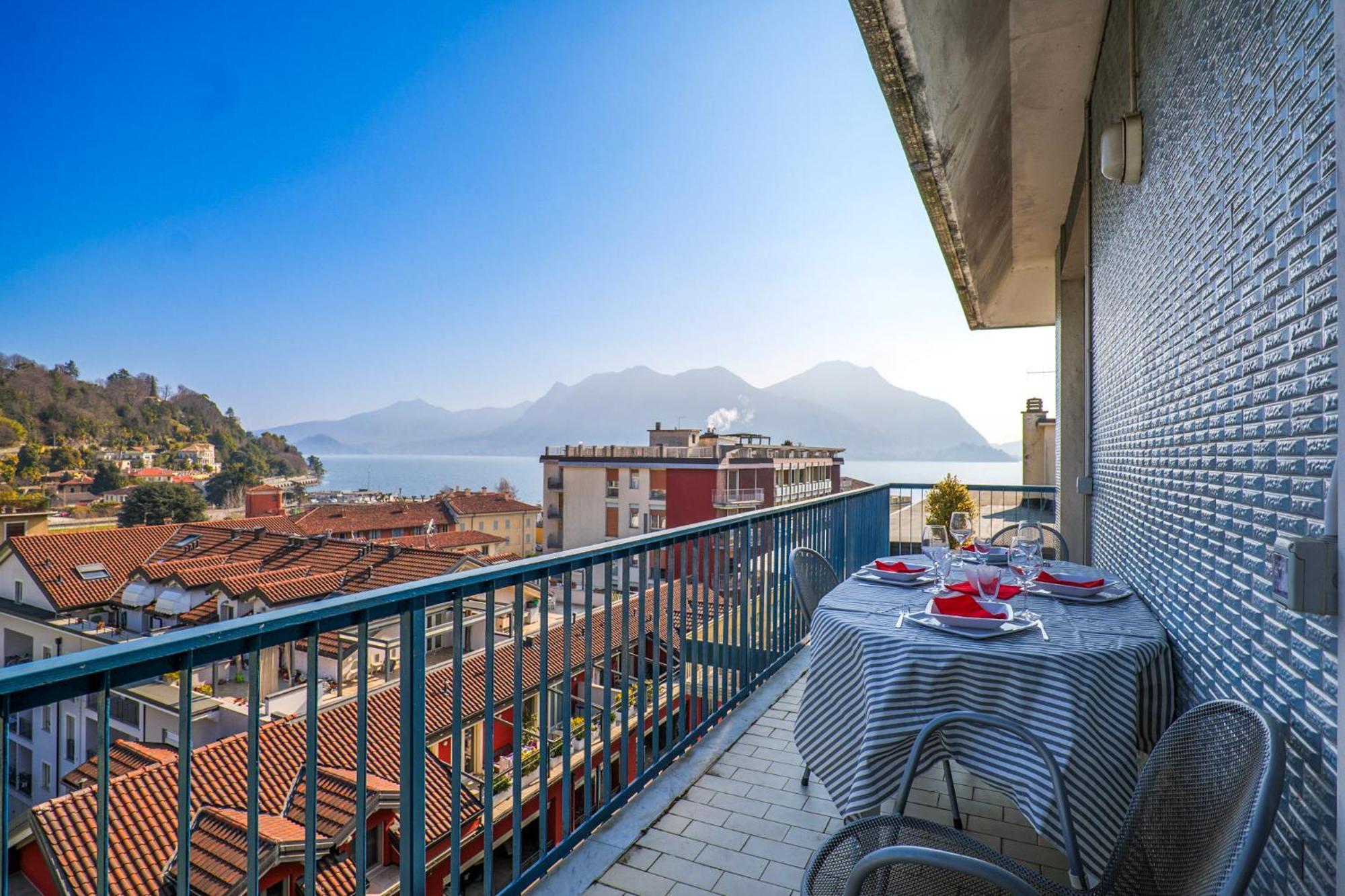 L'Attico Di Susanna Verbania Exterior foto